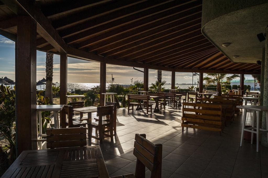 Vila Verde Beach Hotel Durres Ngoại thất bức ảnh