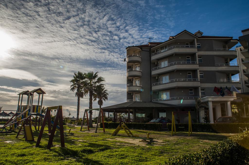 Vila Verde Beach Hotel Durres Ngoại thất bức ảnh