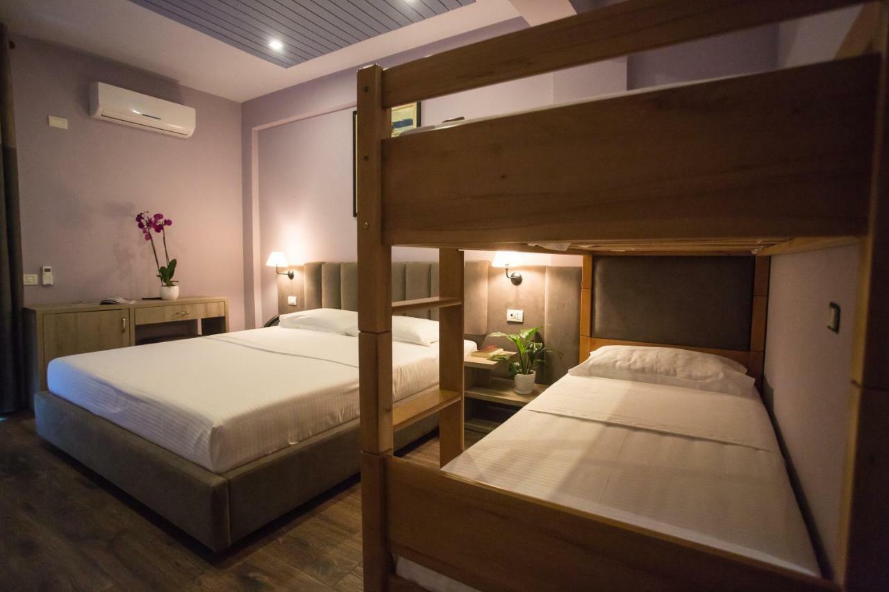 Vila Verde Beach Hotel Durres Ngoại thất bức ảnh