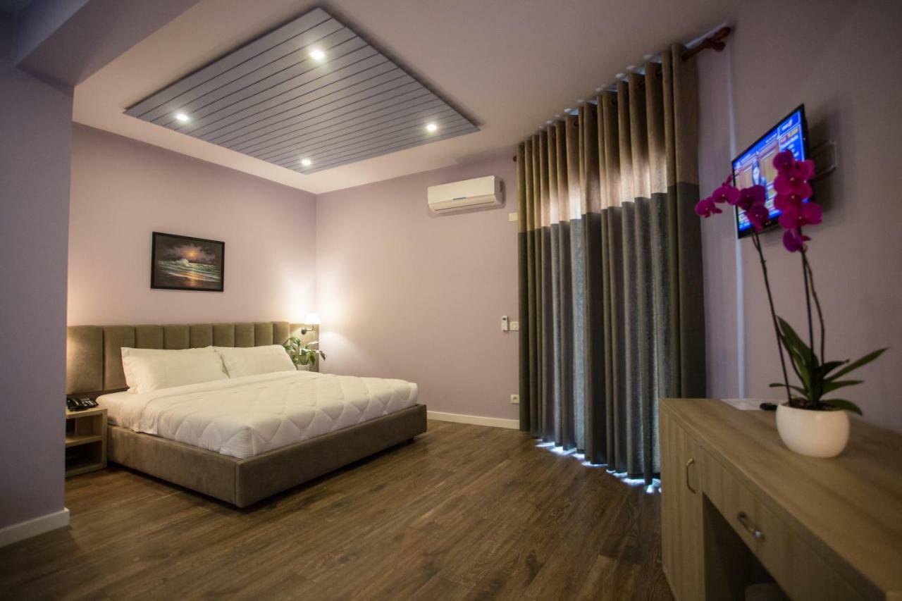 Vila Verde Beach Hotel Durres Ngoại thất bức ảnh